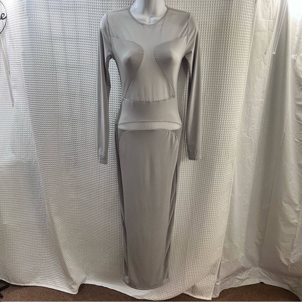 Posh ladies Gray Mesh Detail Dress size small (NWT)